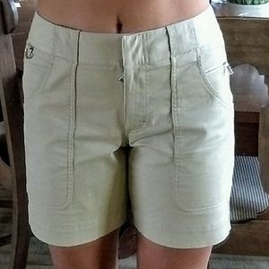 ✴️ Prada Bermuda Khaki Women's Shorts Size 44